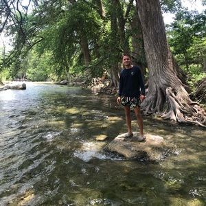 Meet your Posher, Hunter